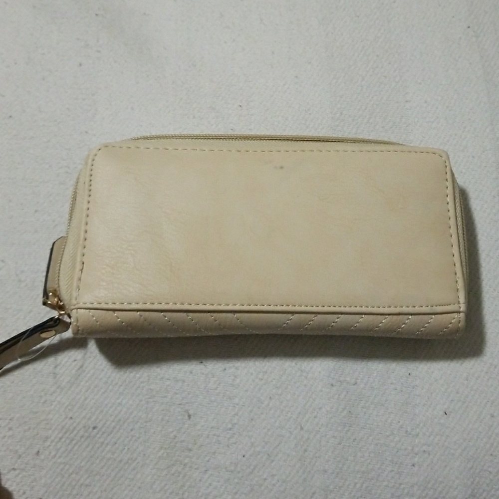 Tan Wallet - Picture 2 of 4